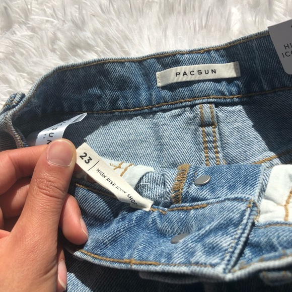 🔴SOLD🔴PacSun Thalia Denim High Rise Icon Shorts - Picture 6 of 10